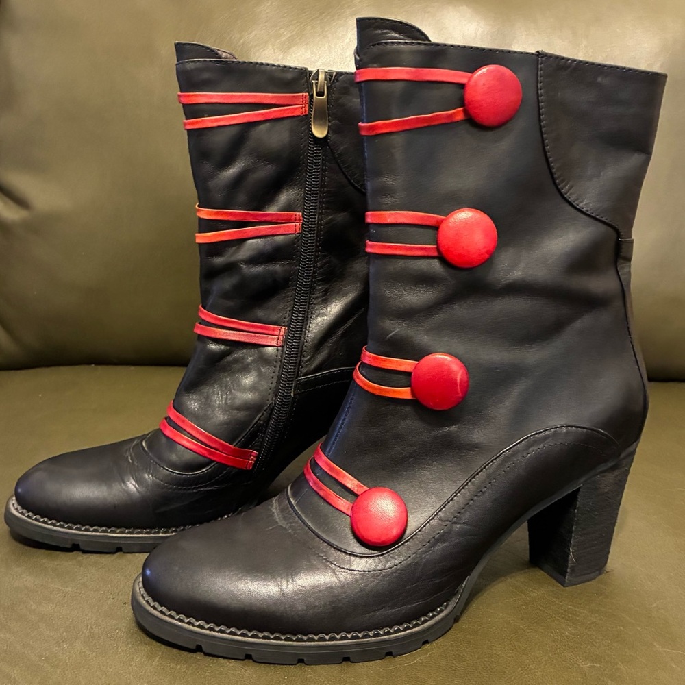 L’ Artiste Brentbrook Booties with Button Detail.